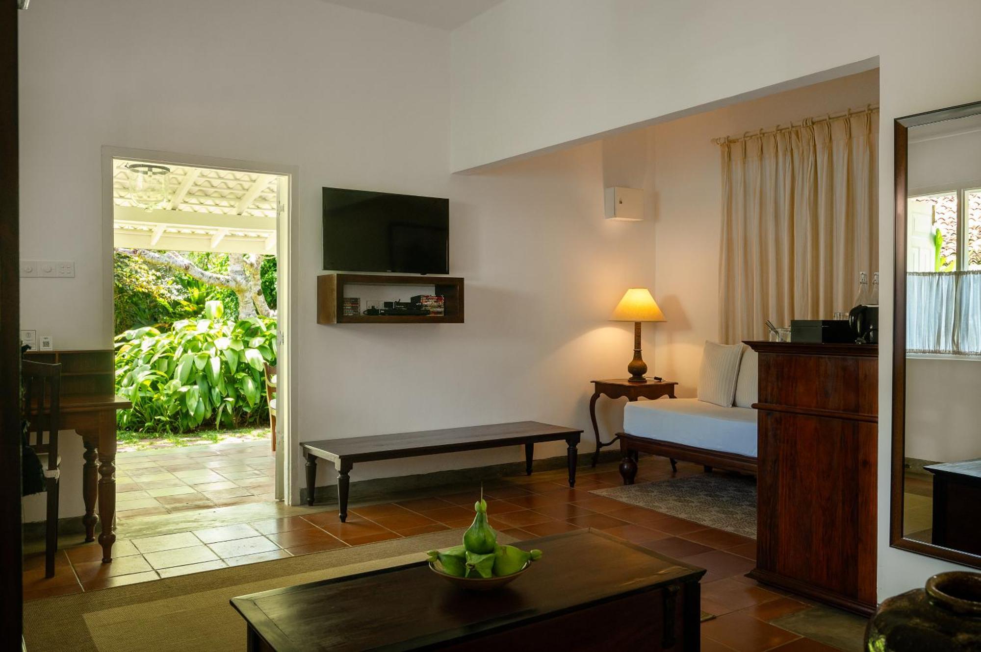 Nyne Hotels Rock Villa, Bentota Exterior foto